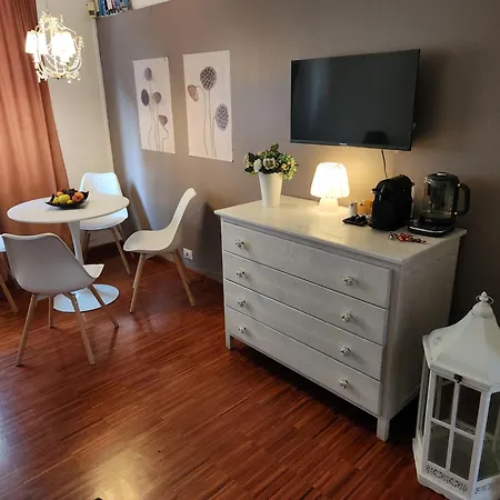 Gaia Suites - A due passi dal centro - Parcheggio privato-2